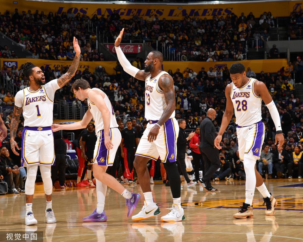 通过虚拟现 通过虚拟现